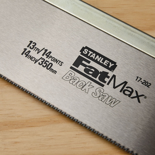 Blade feature of a 14 inch fat max back saw.