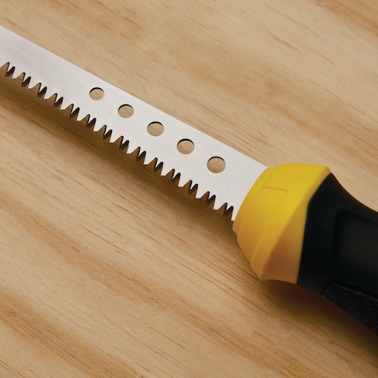Sharp tooth feature 6 inch fatmax jab saw .