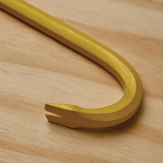 Slotted claw end feature of 18 inch forged hexagonal steel ripping bar.