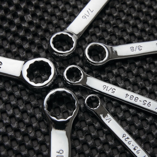 Full polish chrome plating feature of 6 piece Combination Wrench S A E Set.