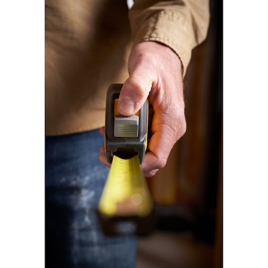 STANLEY Control lock tape measure