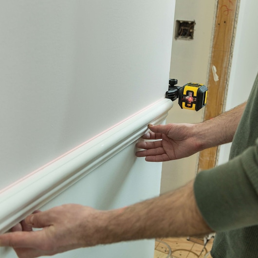 CUBIX® Red Beam Cross Line Laser Level