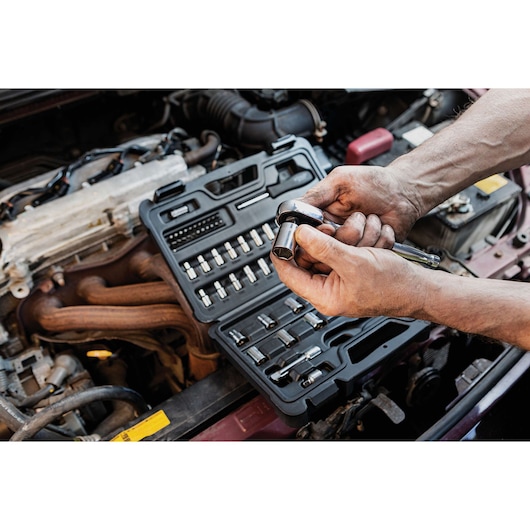 60 pc Mechanic's Tool Set