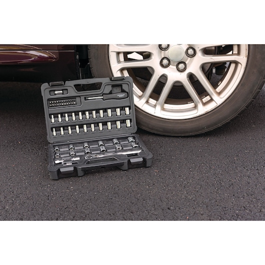 60 pc Mechanic's Tool Set