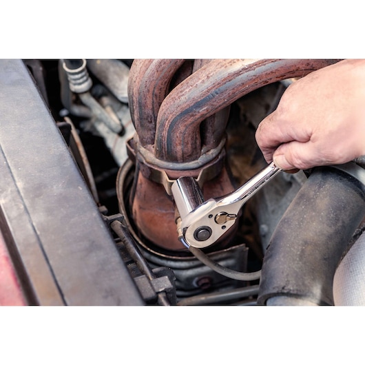 3 pc Universal Socket & Accessory Set