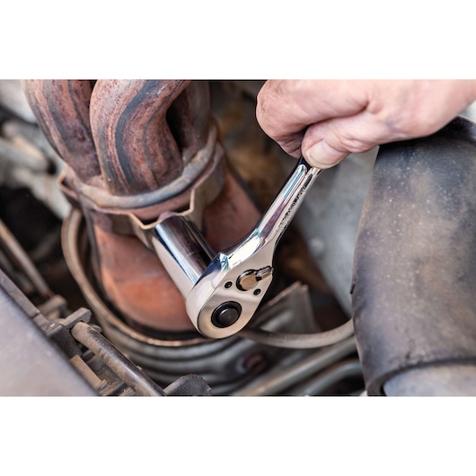 3 pc Universal Socket & Accessory Set