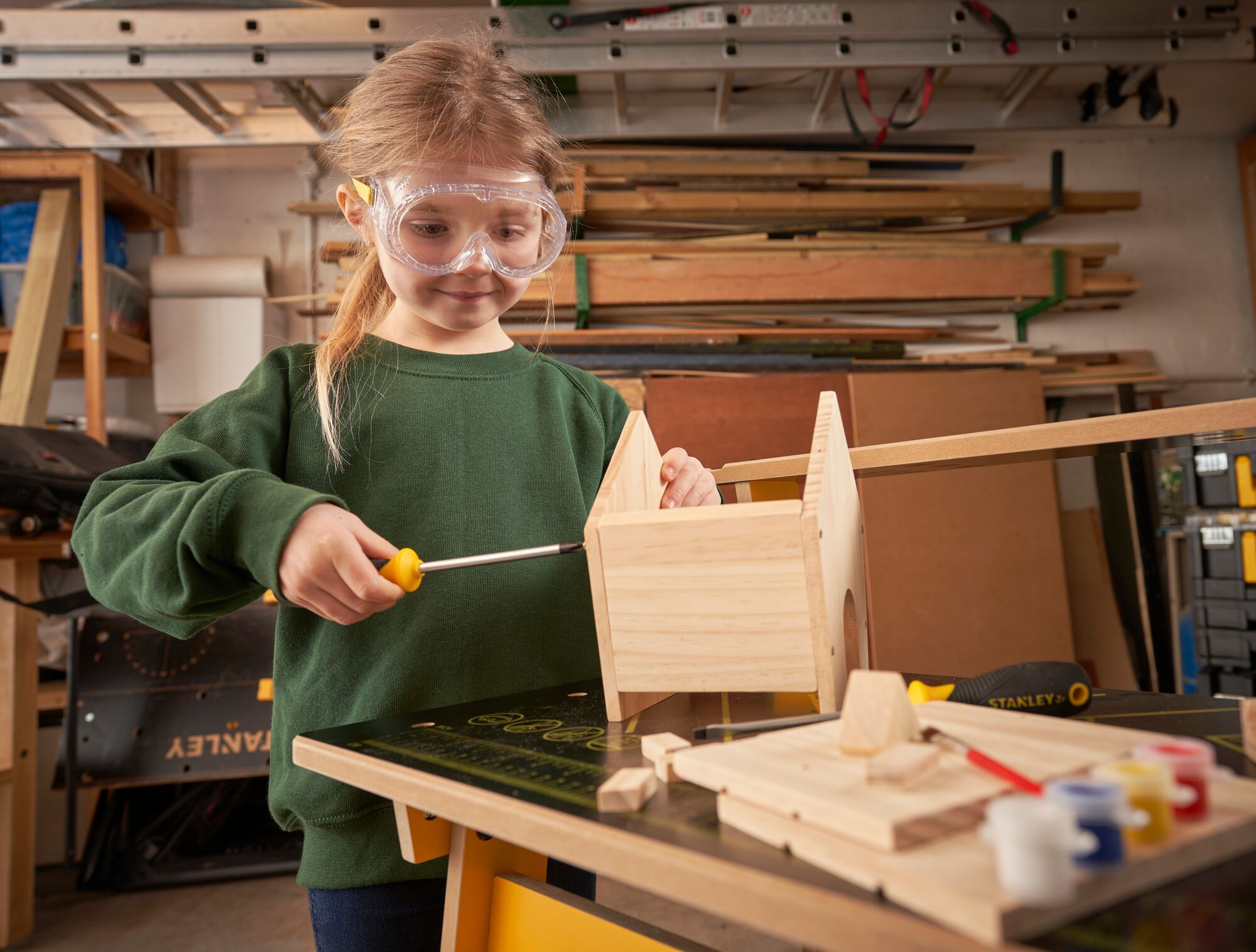 Stanley® Jr. Wooden Diy Bird Feeder Kit Application Shot