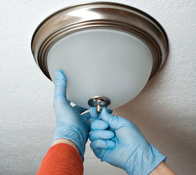 How to replace a ceiling light fixture in 8 simple steps
